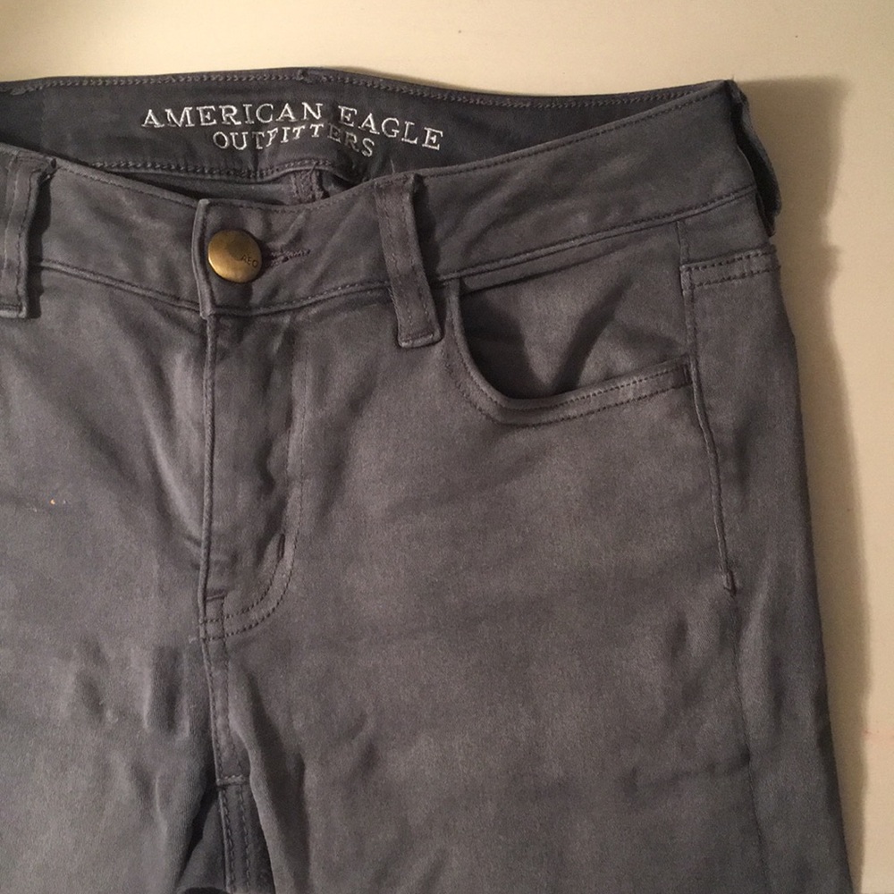 charcoal AE jeggings, extremely soft